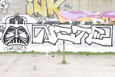 Graffiti Wall - Photo by note - note, outside (2014)