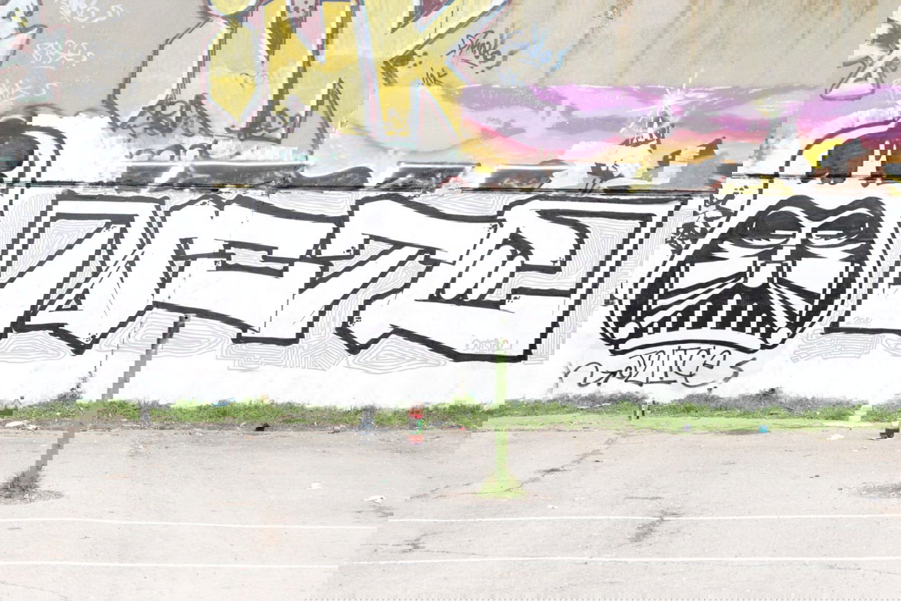 Graffiti Wall - Photo by note - note, outside (2014)