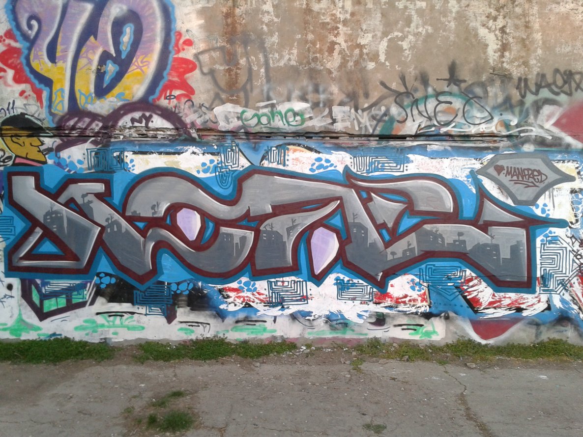 Graffiti Wall - Photo by note (2014)