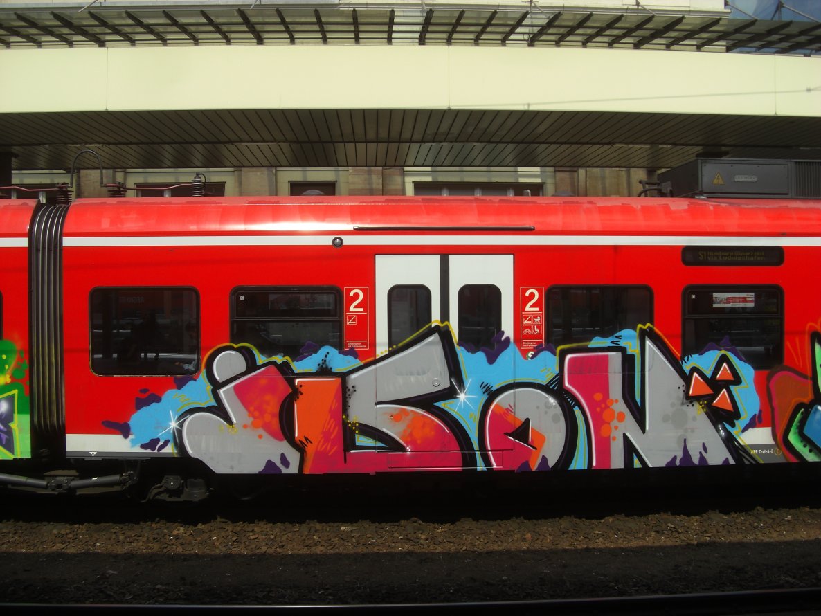 Graffiti Train - Photo by noxcuse3000plus