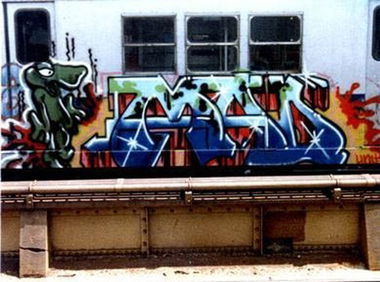Graffiti Train in New York - Photo by nycsubways - Mad