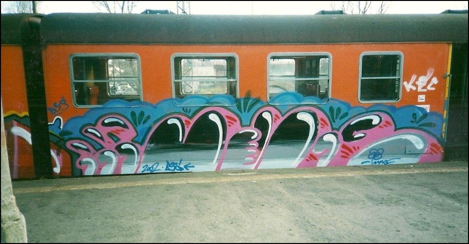 Graffiti Train in Warsaw - Photo by ohhgoodstuff - IMAGE