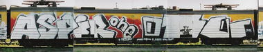 Graffiti Train in Skórka - Photo by ohhgoodstuff - aspir, oset