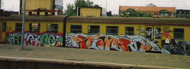 Graffiti Train - Photo by ohhgoodstuff - pele, phiker