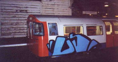 Graffiti Train in Kilsby - Photo by ohhgoodstuff - us, phyke