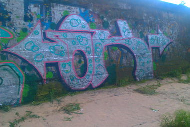 Graffiti Bombing - Photo by okay