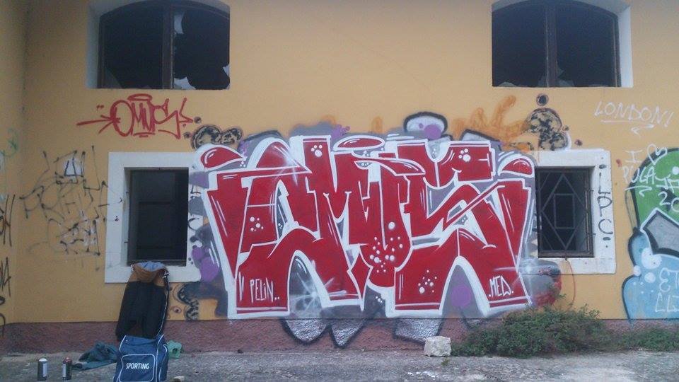 Graffiti Wall - Photo by okayone (2014)