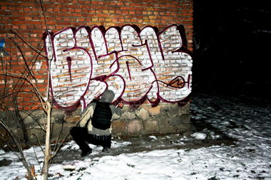 Graffiti Bombing - Photo by okayzor - okay, graffiti, throwup