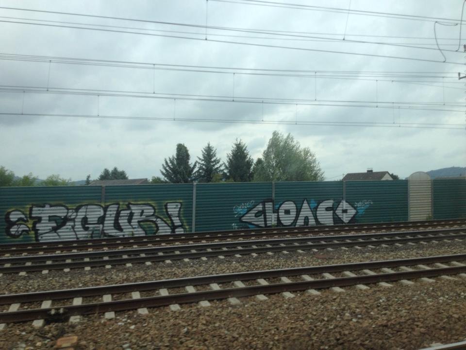 Graffiti Bombing in Linz - Photo by okeey - Figur, Clonco, Linz (2014)