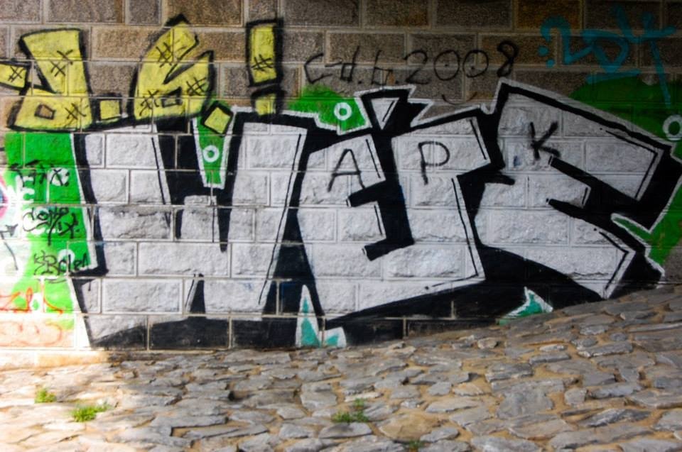 Graffiti Bombing in Wien - Photo by okeey - Wer, WeAre