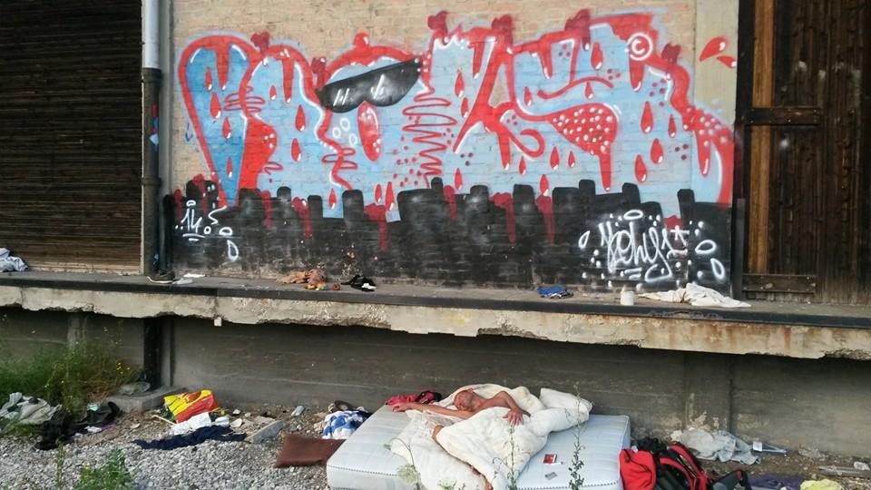 Graffiti Bombing in Wien - Photo by okeey - Graffiti, Homeless, Vienna (2014)