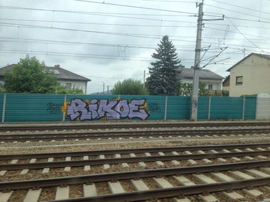 Graffiti Bombing in Linz - Photo by okeey - Rikoe, Line, Linz (2014)