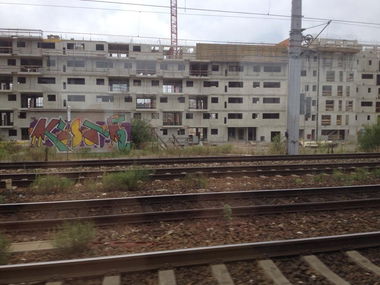 Graffiti Bombing in Linz - Photo by okeey - Kiste, Line, Linz (2014)