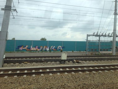Graffiti Bombing in Linz - Photo by okeey - Klunka, Line, Linz (2014)