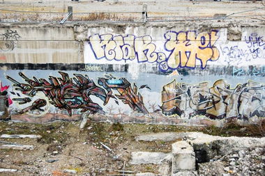 Graffiti Wall in Wien - Photo by okeey