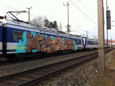 Graffiti Train in Wien - Photo by okeey - Line, Wien, Vienna