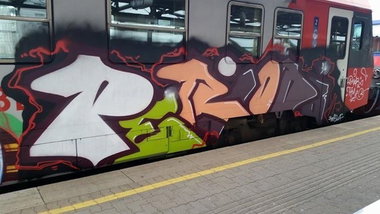 Graffiti Train in Wien - Photo by okeey - Trainbombing, Wien, Vienna (2014)