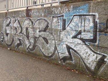 Graffiti Bombing in Linz - Photo by okeey - Grosk (2015)