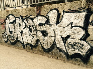 Graffiti Bombing in Linz - Photo by okeey - Grosk, linz, Streetbombing
