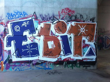 Graffiti Bombing in Wien - Photo by okeey - Ebir