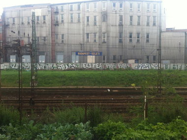 Graffiti Bombing - Photo by okeey