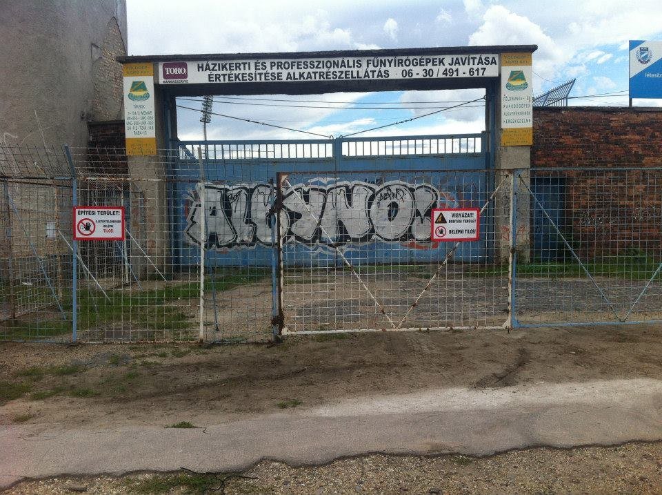 Graffiti Bombing - Photo by okeey