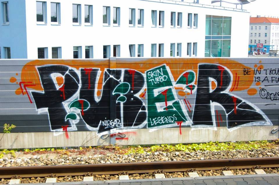 Graffiti Bombing in Austria - Photo by okeey - puber, Line, Wien