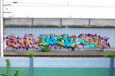 Graffiti Bombing - Photo by okeey