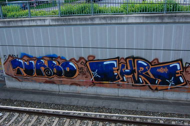 Graffiti Bombing in Austria - Photo by okeey - turbo, ehre, Line