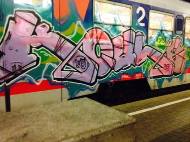 Graffiti Train in Wien - Photo by okeey - Line, Wien, Vienna (2015)