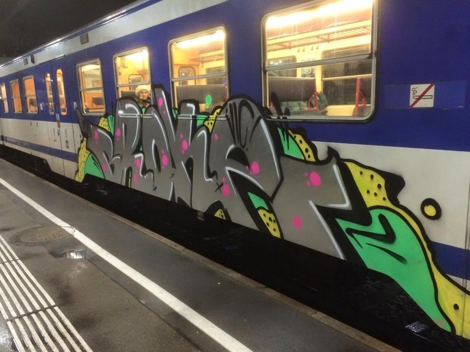 Graffiti Train in Wien - Photo by okeey - Line, Wien, Vienna (2015)
