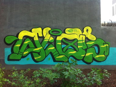 Graffiti Bombing in Wien - Photo by okeey - Wien, Vienna
