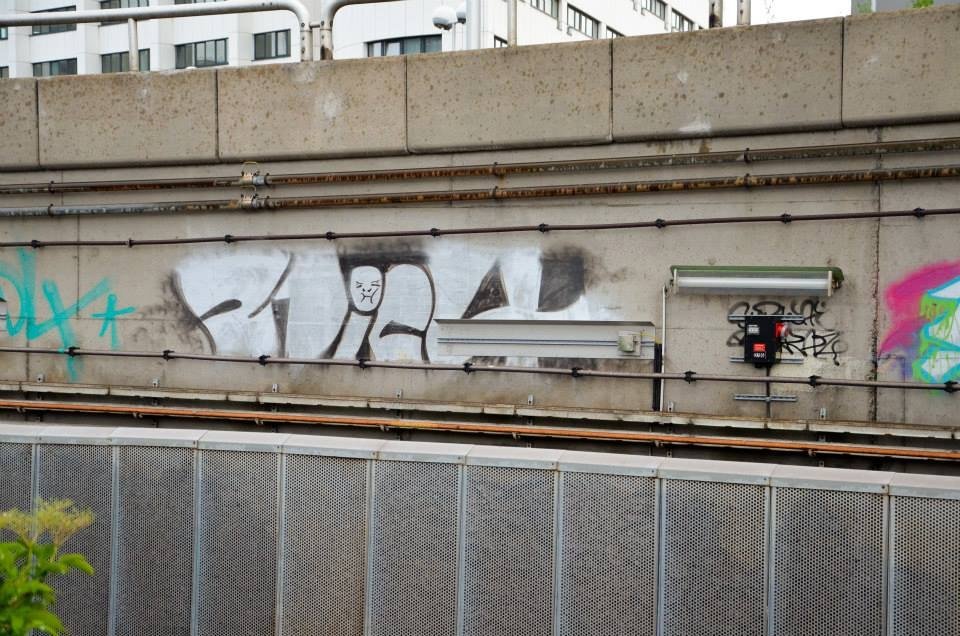 Graffiti Bombing - Photo by okeey