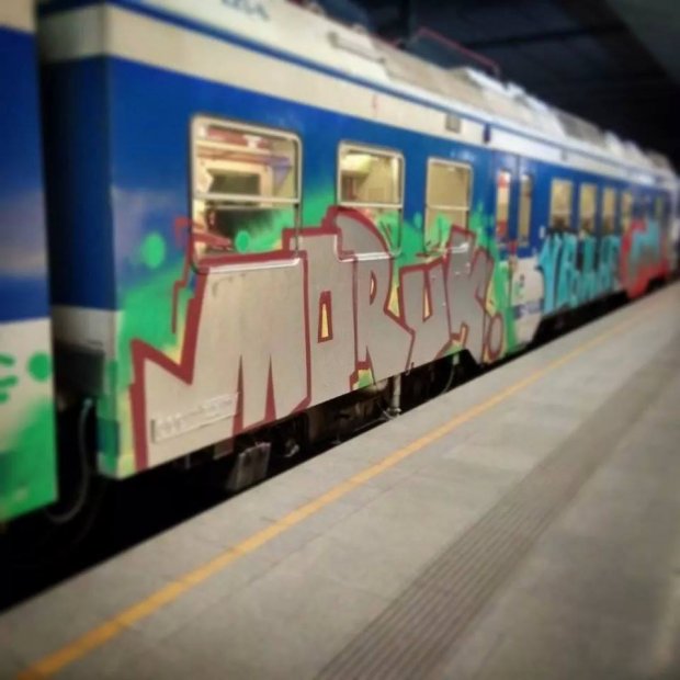 Graffiti Train in Wien - Photo by okeey - Moruk