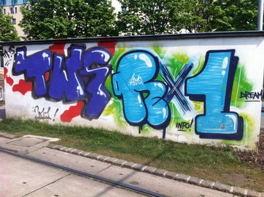 Graffiti Bombing in Wien - Photo by okeey - Wien, Vienna