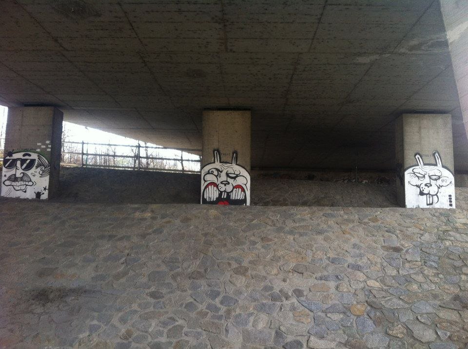 Graffiti Bombing in Wien - Photo by okeey - Nychos