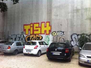 Graffiti Bombing - Photo by okeey