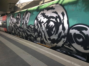 Graffiti Train in Wien - Photo by okeey - Bild, Trainbombing, Wien (2014)
