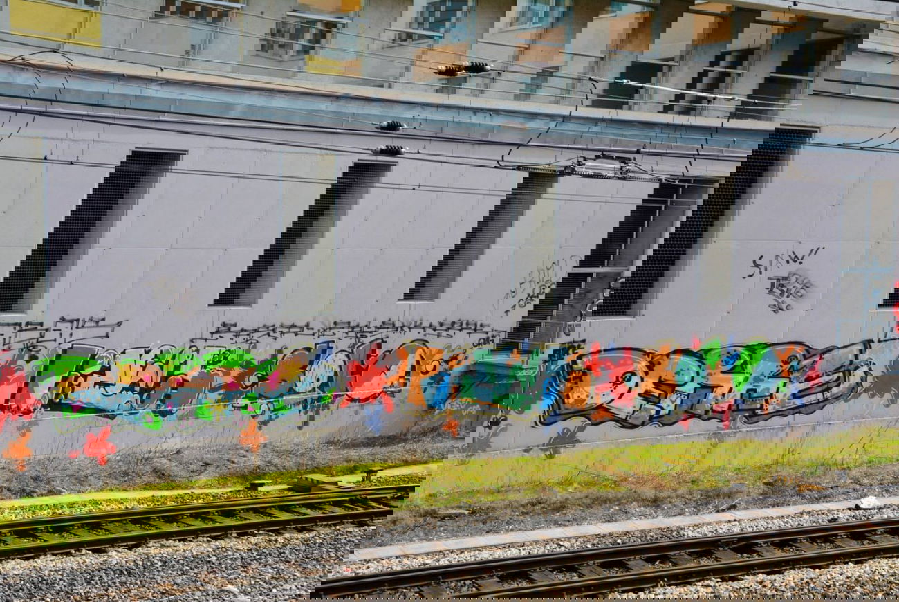 Graffiti Bombing in Wien - Photo by okeey