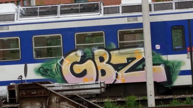 Graffiti Train in Wien - Photo by okeey - GBZ, Train, Trainbombing (2014)