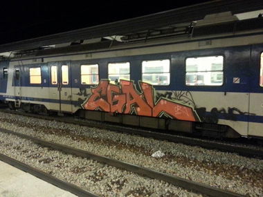 Graffiti Train in Wien - Photo by okeey - Line, Wien, Vienna