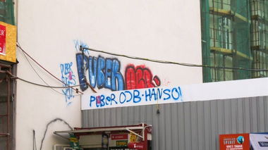 Graffiti Bombing in Wien - Photo by okeey - Puber, OCB, Wien