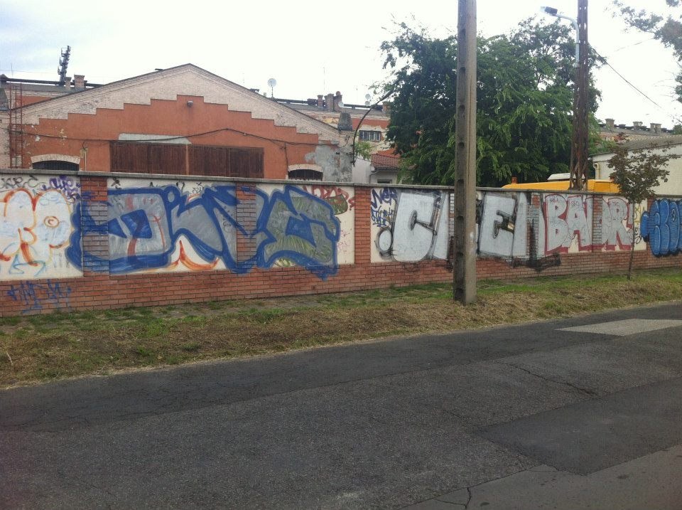 Graffiti Bombing - Photo by okeey