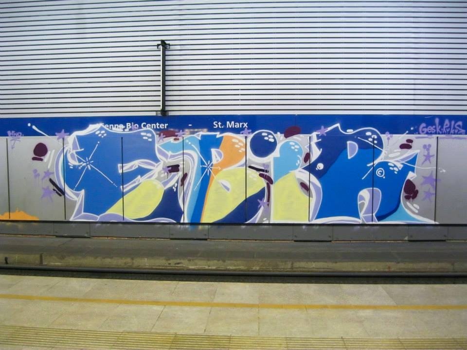 Graffiti Bombing in Wien - Photo by okeey - Ebir