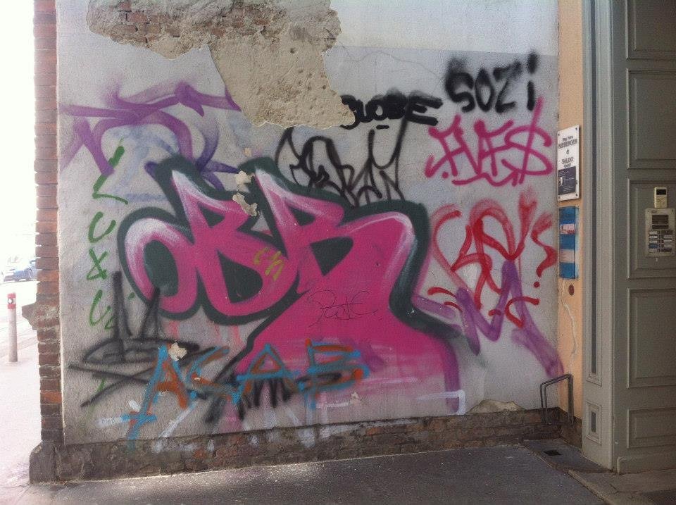 Graffiti Bombing in Wien - Photo by okeey - Wien, Vienna