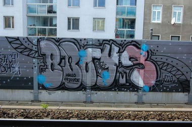 Graffiti Bombing in Austria - Photo by okeey - bboys, Line, Wien