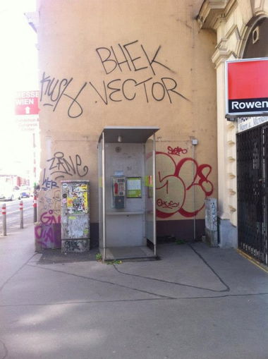 Graffiti Bombing in Wien - Photo by okeey - Zäne, Wer, GN