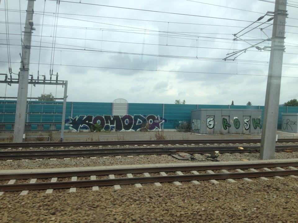Graffiti Bombing in Linz - Photo by okeey - Komodo, Grosk, Linz (2014)