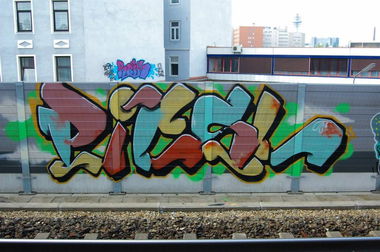 Graffiti Bombing in Austria - Photo by okeey - picsl, Line, Wien