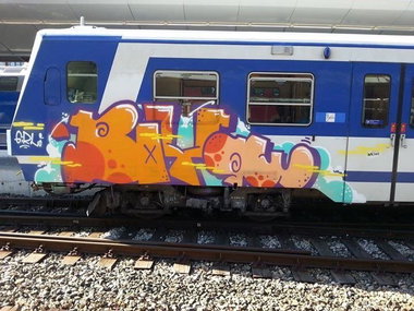 Graffiti Train in Wien - Photo by okeey - Trainbombing, Wien, Vienna (2014)